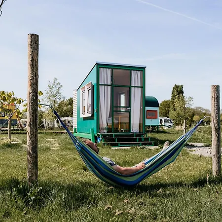 Hihahut De Tuureluur * Oud Ade